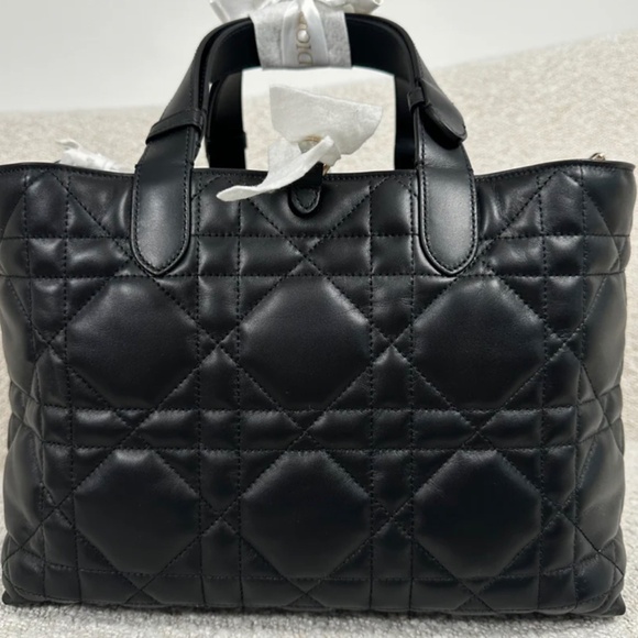 Authentic DIOR Medium Dior Toujours Bag Black Macrocannage Calfskin - Picture 3 of 14
